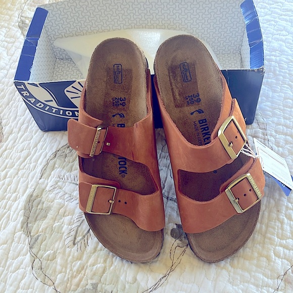 Birkenstock Shoes - Birkenstock Soft Footbed Arizonas Pecan Suede Size 39 Narrow Fit NWT Read Below
